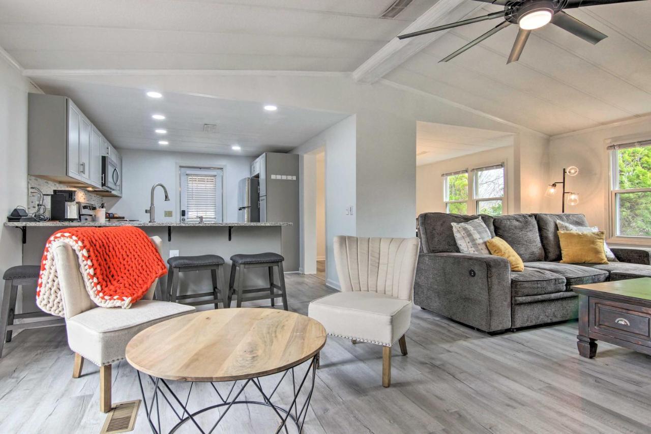 Cozy Asheville Cottage With Grill And Fire Pit! Kültér fotó